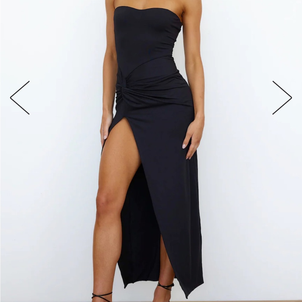 Black elegant strapless dress. Hello Molly New With Tags Size Small - Picture 4 of 7